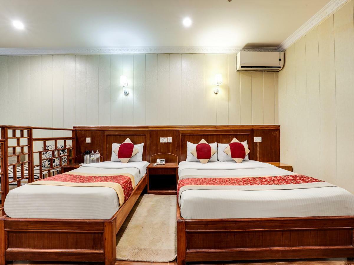 Hotel Wildlife Camp Sauraha Exterior foto