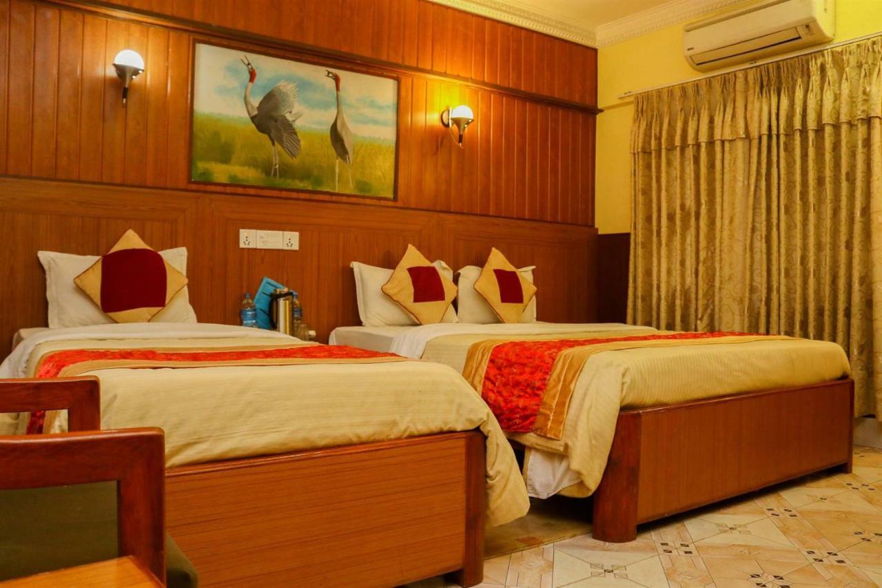 Hotel Wildlife Camp Sauraha Exterior foto